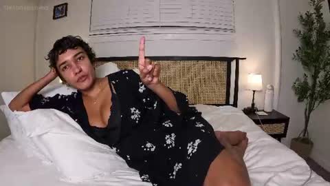 naturallovers online show from June 27, 3:40 am