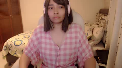 Snapshot of thetalkingbutt chatting on March 8, 12:42 am Mai online show from March 8, 12:42 am