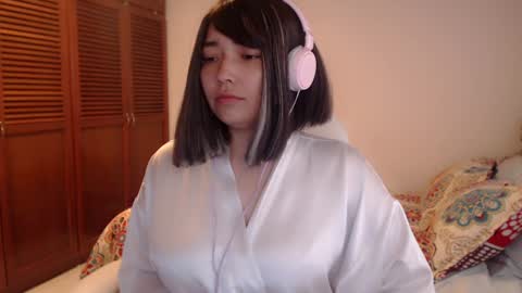 Snapshot of thetalkingbutt chatting on December 20, 8:01 pm Mai online show from December 20, 8:01 pm