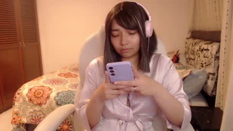 Snapshot of thetalkingbutt chatting on January 5, 11:55 pm Mai online show from January 5, 11:55 pm