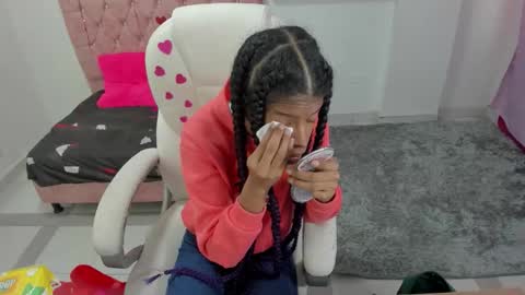 thianahornyy online show from February 23, 12:59 pm