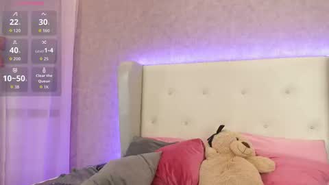 ThianaLopez online show from October 7, 9:19 pm