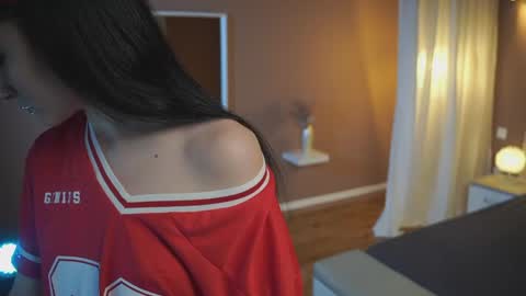 Lilly online show from May 31, 3:29 pm