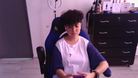 Snapshot of thomascooper_cams chatting on February 12, 5:37 pm VALERIA online show from February 12, 5:37 pm