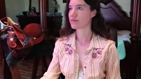 ThornburyRose online show from March 12, 8:00 pm