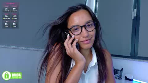 tia_j online show from July 29, 3:34 pm