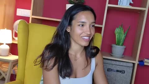 tia_j online show from June 3, 3:39 pm