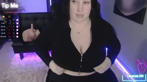 Tia Bella online show from January 10, 9:08 pm