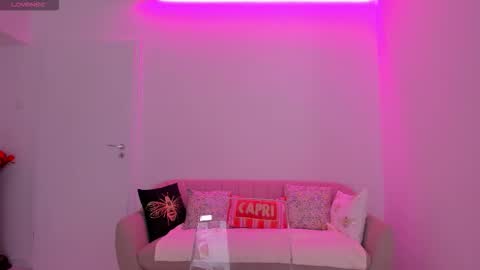 tiabelle online show from September 28, 9:09 pm