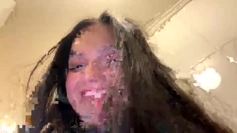 Tiana Le online show from February 28, 9:47 pm