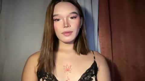 Ms. Tiara online show from April 4, 5:17 am