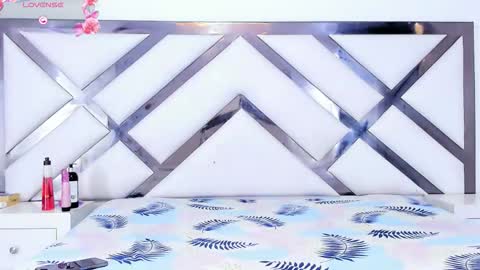 Tifani brown online show from February 20, 12:39 pm