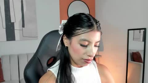 tiffany_low online show from March 13, 2:29 pm