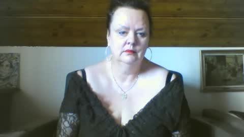 TiffanyMature online show from March 23, 7:14 am