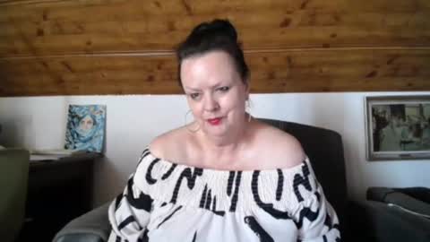 TiffanyMature online show from July 24, 7:28 am