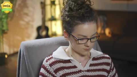 tiffanyriox online show from May 11, 11:46 pm