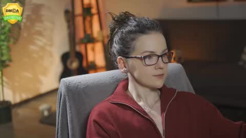 tiffanyriox online show from February 28, 1:49 am