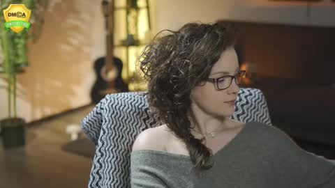 tiffanyriox online show from March 17, 12:47 am