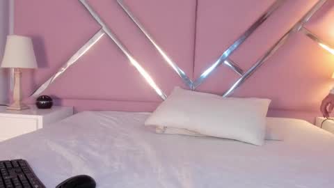 Stefany Suarez online show from March 13, 2:18 pm