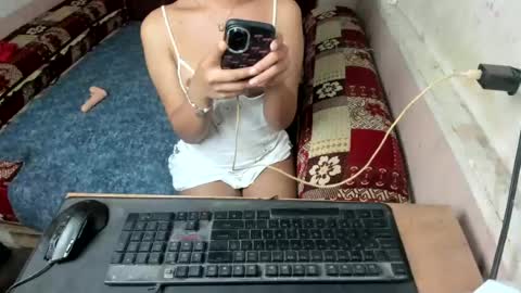 tightrosexoxo online show from July 28, 12:48 pm
