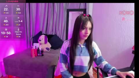 tiinajonus_ online show from July 23, 4:53 am