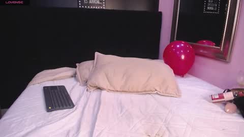 tiiny emilly online show from September 14, 12:08 am