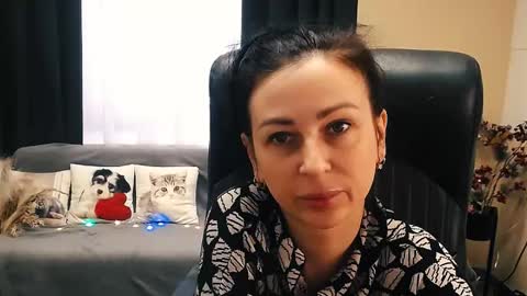 Luisa online show from October 30, 9:33 am