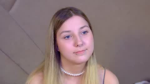 TinaBurton online show from July 8, 4:31 pm