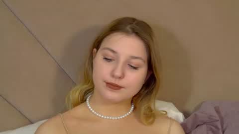 TinaBurton online show from June 18, 4:56 pm