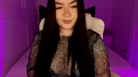 hi im curvy babyface girlie Tina online show from April 11, 7:45 am