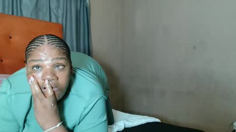 tinagiant online show from March 15, 11:56 am