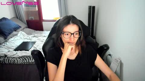 Snapshot of tinaricci chatting on December 14, 5:47 pm Tina online show from December 14, 5:47 pm