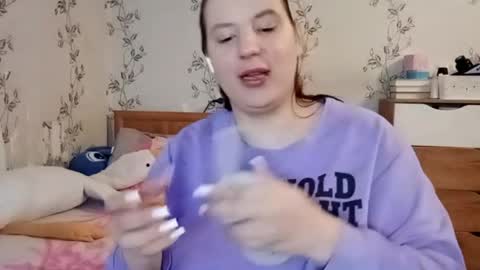 tiny_alkaid online show from April 5, 4:17 pm