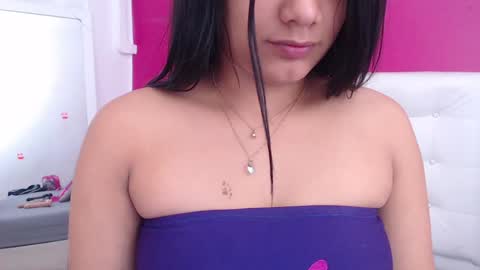 Snapshot of tiny_whore18 chatting on January 27, 2:24 pm tiny_whore18 online show from January 27, 2:24 pm
