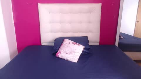 Snapshot of tiny_whore18 chatting on October 7, 4:44 pm tiny_whore18 online show from October 7, 4:44 pm