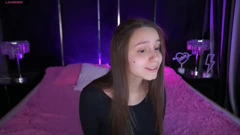 tinynataliee online show from December 2, 3:58 pm