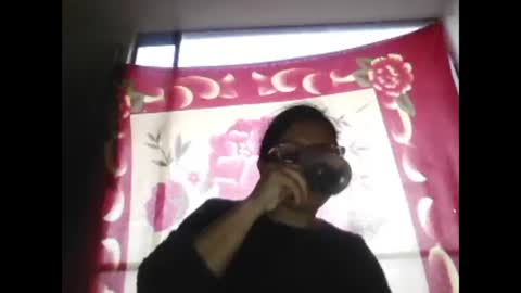 Snapshot of titssmall123 chatting on December 31, 10:58 am Ester online show from December 31, 10:58 am