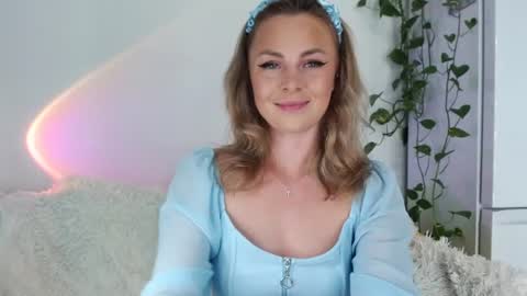 tokens_are_sexy online show from June 18, 9:52 pm