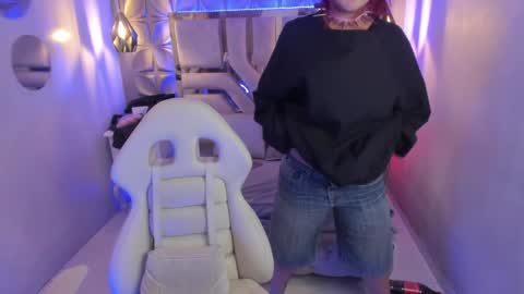 toky         online show from January 19, 8:09 pm