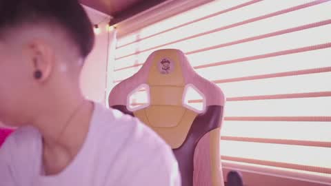 Blue  online show from April 14, 12:49 pm