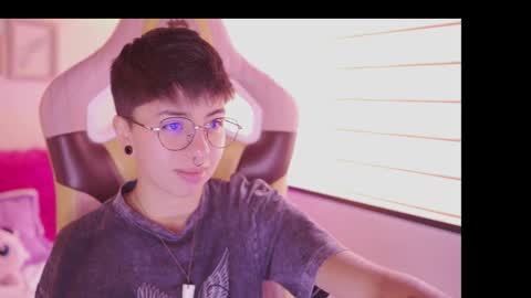 Blue  online show from March 26, 1:13 pm