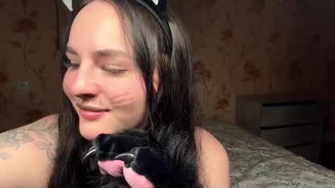 Bella  online show from February 28, 3:11 pm