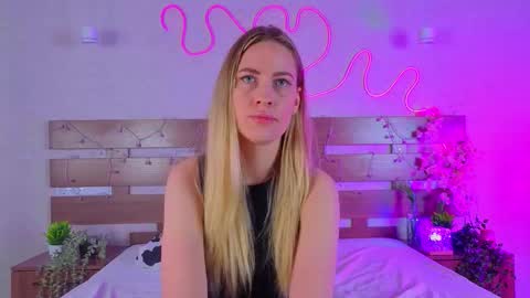 Tonya online show from December 18, 6:01 pm