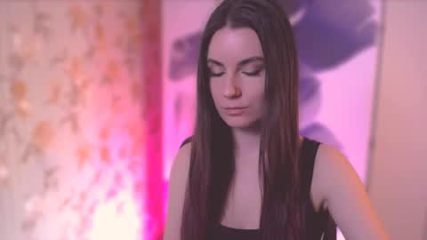 Elizabeth online show from March 2, 5:09 pm