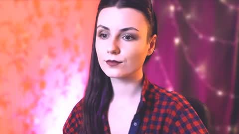 Elizabeth online show from January 2, 7:07 pm