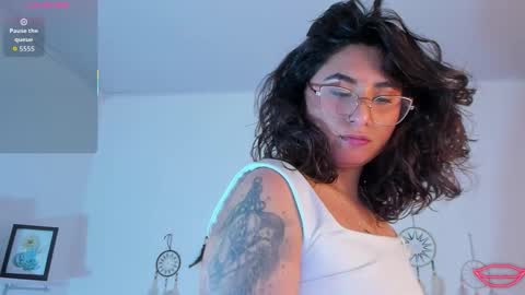 Snapshot of tori_just chatting on October 8, 6:34 pm tori_just online show from October 8, 6:34 pm