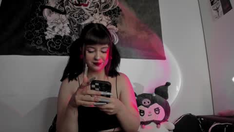 Snapshot of toriayun0 chatting on January 10, 11:50 pm your personal gothic girl check it online show from January 10, 11:50 pm
