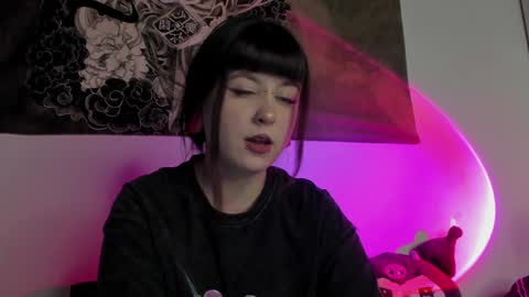 Snapshot of toriayun0 chatting on January 15, 8:48 pm your personal gothic girl check it online show from January 15, 8:48 pm