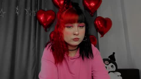 Snapshot of toriayun0 chatting on February 18, 10:36 pm your personal gothic girl check it online show from February 18, 10:36 pm