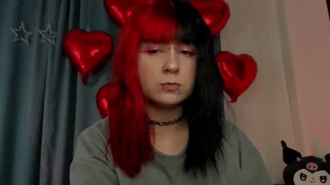 Snapshot of toriayun0 chatting on February 14, 10:14 pm your personal gothic girl check it online show from February 14, 10:14 pm